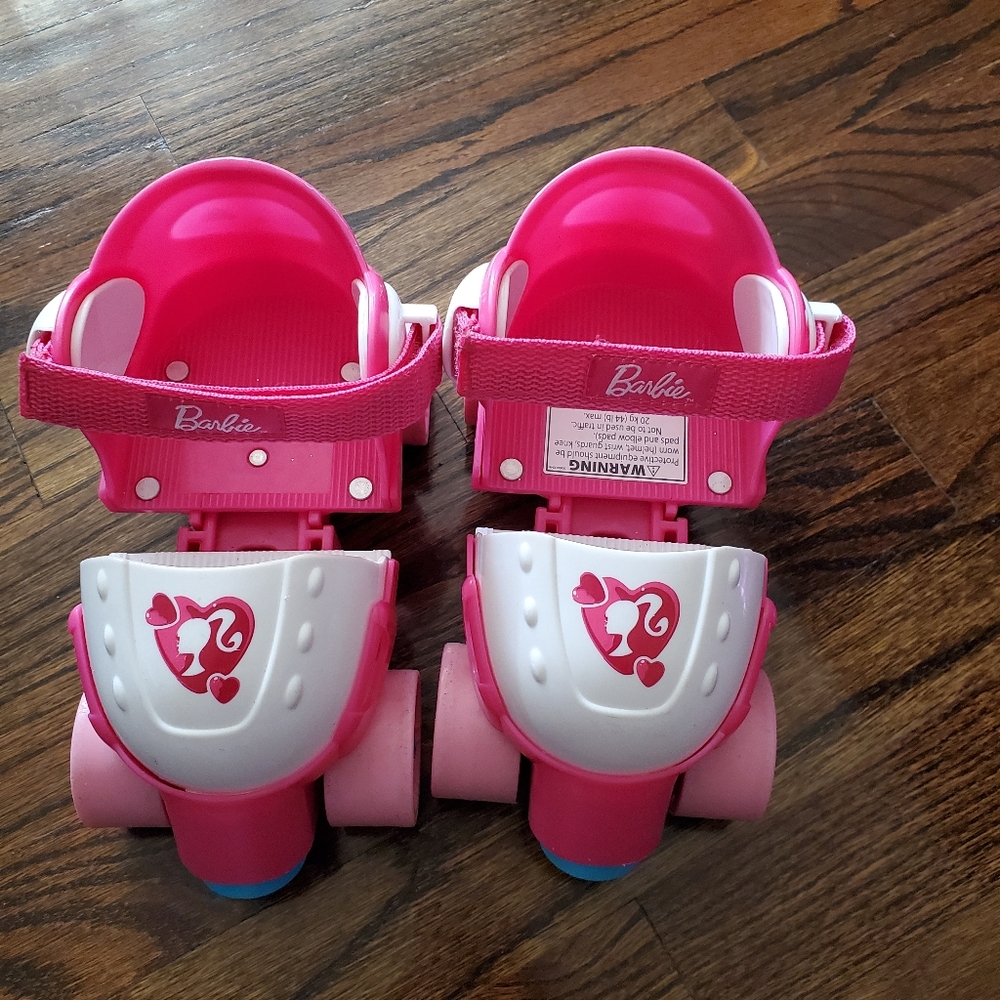 Barbie adjustable skates